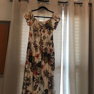 Tropical print dress, fits like a large